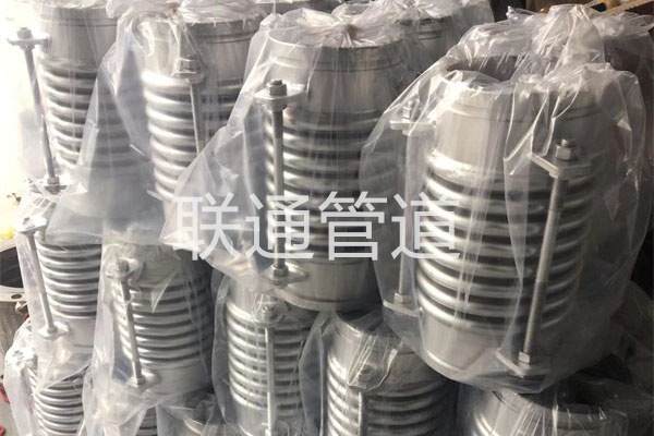 燃气管道补偿器图片