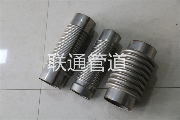 热力管道补偿器