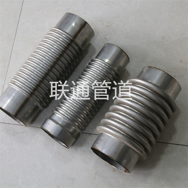角向型和横向型补偿器的区别