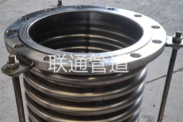 外压补偿器