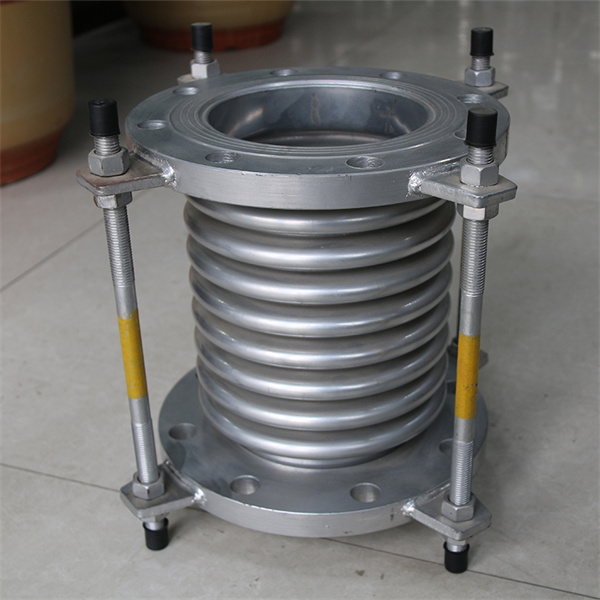 蒸汽波纹补偿器起什么作用